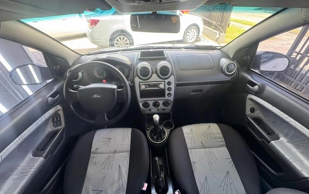 imagem-https://www.socarrao.com.br/sc-vehicle-images-prod/949745/1788467242666-7918895_0_B_152f4e1c18.jpeg
