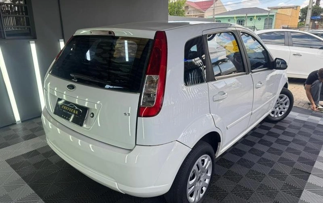 imagem-https://www.socarrao.com.br/sc-vehicle-images-prod/949745/1788467242669-7918895_9_B_61405be7be.jpeg