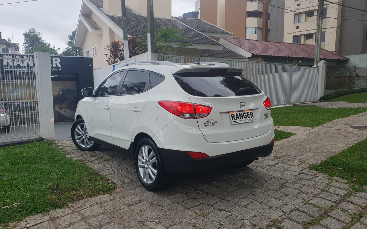 imagem-https://www.socarrao.com.br/sc-vehicle-images-prod/949818/1774109075538-V2hhdHNBcHAgSW1hZ2UgMjAyMy0wMy0yOCBhdCAxNi4yOS4xOSAoMikuanBlZw.jpeg