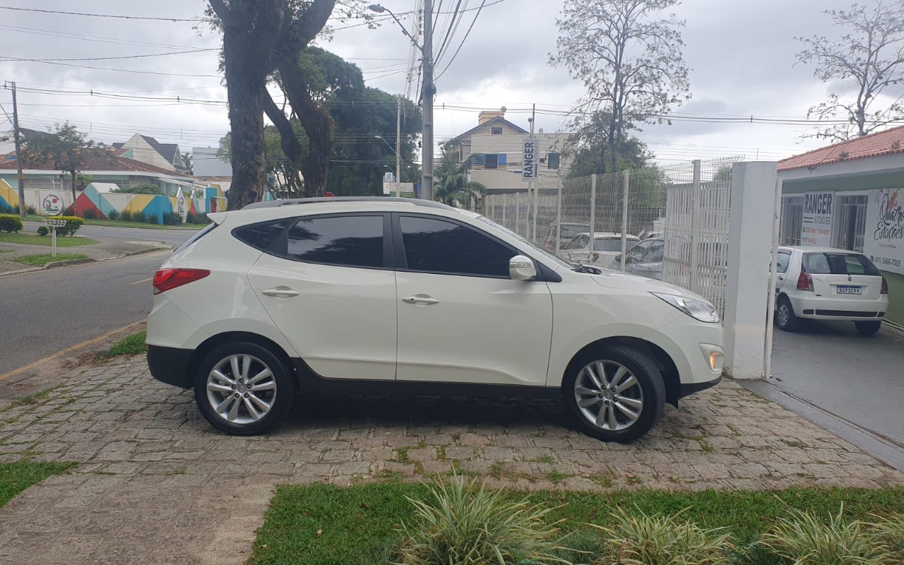 imagem-https://www.socarrao.com.br/sc-vehicle-images-prod/949818/1774109076294-V2hhdHNBcHAgSW1hZ2UgMjAyMy0wMy0yOCBhdCAxNi4yOS4yMCAoMykuanBlZw.jpeg
