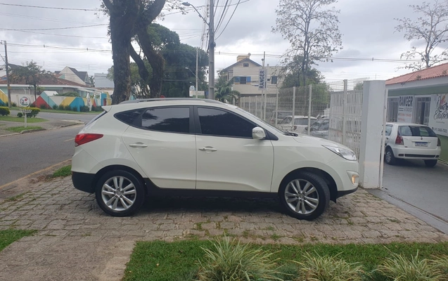 imagem-https://www.socarrao.com.br/sc-vehicle-images-prod/949818/1774109076294-V2hhdHNBcHAgSW1hZ2UgMjAyMy0wMy0yOCBhdCAxNi4yOS4yMCAoMykuanBlZw.jpeg