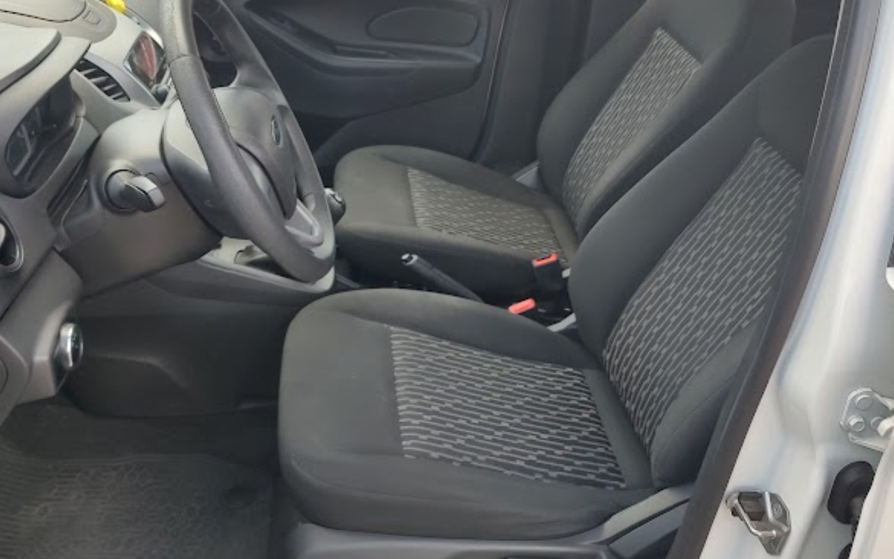 imagem-https://www.socarrao.com.br/sc-vehicle-images-prod/950422/1774118528019-SU1HXzIwMjYwMzIxXzEzNTkxNjY4NF9IRFIuanBn.jpg