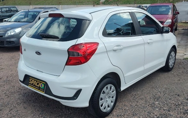 imagem-https://www.socarrao.com.br/sc-vehicle-images-prod/950422/1774118529097-SU1HXzIwMjYwMzIxXzEzNTgzNzg4NF9IRFIuanBn.jpg