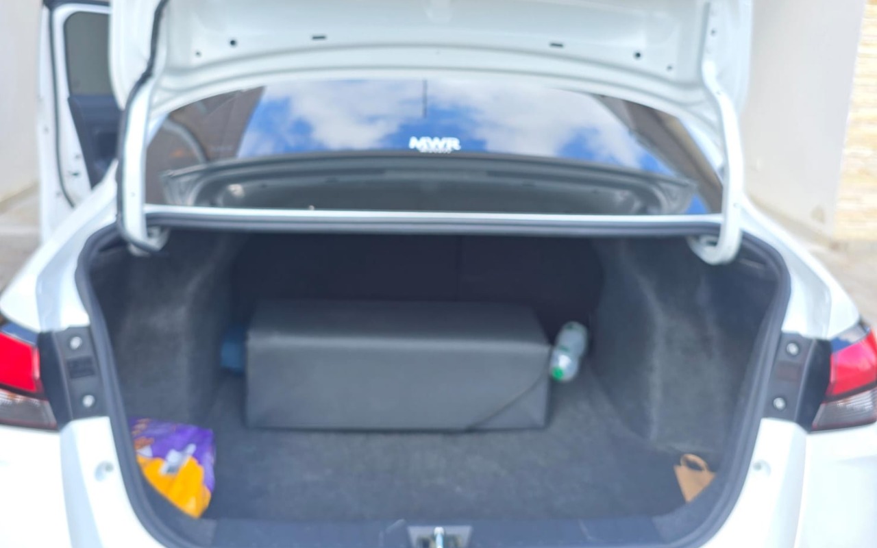 imagem-https://www.socarrao.com.br/sc-vehicle-images-prod/950602/1774125297581-V2hhdHNBcHAgSW1hZ2UgMjAyNi0wMy0yMSBhdCAwOC41MS4xMiAoMSkuanBlZw.jpeg