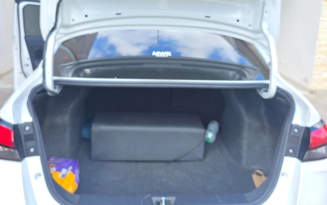 imagem-https://www.socarrao.com.br/sc-vehicle-images-prod/950602/1774125297581-V2hhdHNBcHAgSW1hZ2UgMjAyNi0wMy0yMSBhdCAwOC41MS4xMiAoMSkuanBlZw.jpeg