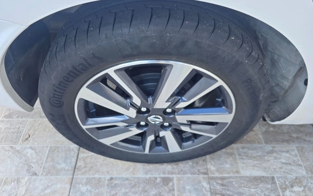 imagem-https://www.socarrao.com.br/sc-vehicle-images-prod/950602/1774125298006-V2hhdHNBcHAgSW1hZ2UgMjAyNi0wMy0yMSBhdCAwOC41MS4xMiAoNCkuanBlZw.jpeg