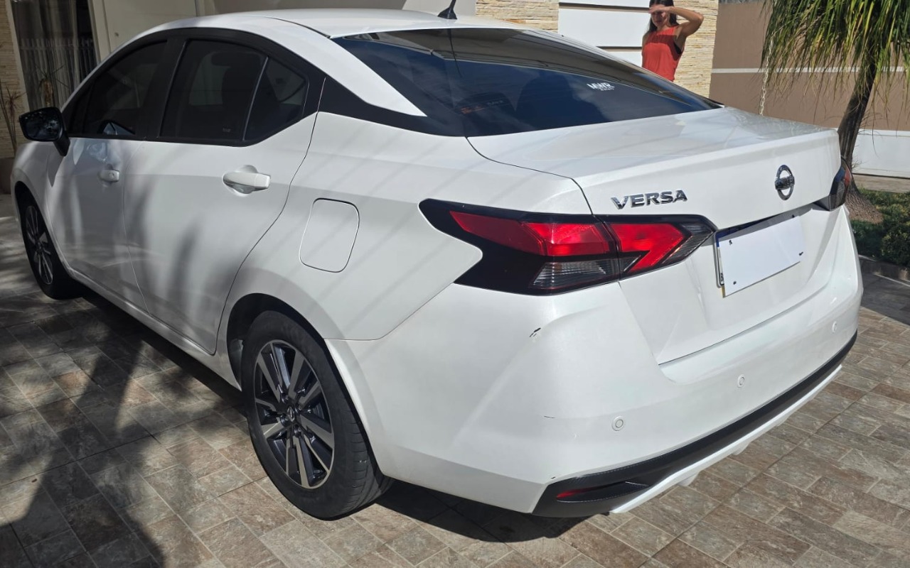imagem-https://www.socarrao.com.br/sc-vehicle-images-prod/950602/1774125298292-V2hhdHNBcHAgSW1hZ2UgMjAyNi0wMy0yMSBhdCAwOC41MS4xMCAoMikuanBlZw.jpeg