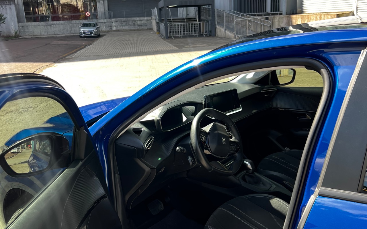 imagem-https://www.socarrao.com.br/sc-vehicle-images-prod/950622/1774299372760-SU1HXzc3NDIuanBlZw.jpeg