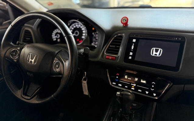 imagem-https://www.socarrao.com.br/sc-vehicle-images-prod/950710/1774150016981-bc4dab99-1b41-4c5d-a560-cd8922d05bd6.jpg