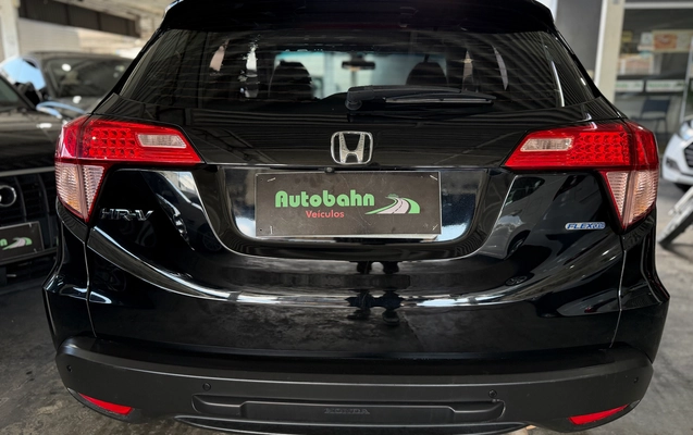 imagem-https://www.socarrao.com.br/sc-vehicle-images-prod/950710/1774150016996-6547ff20-6dfb-4d90-81bf-2df28749b858.jpg