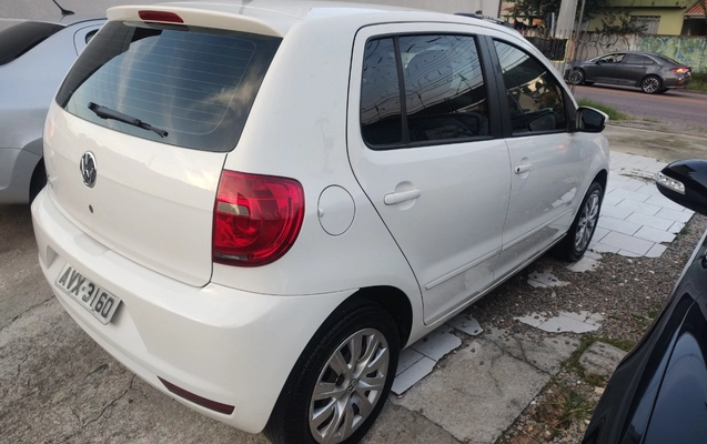 imagem-https://www.socarrao.com.br/sc-vehicle-images-prod/950936/1774196025729-SU1HXzIwMjYwMzE2XzE4MjIxMTI1Mi5qcGc.jpg
