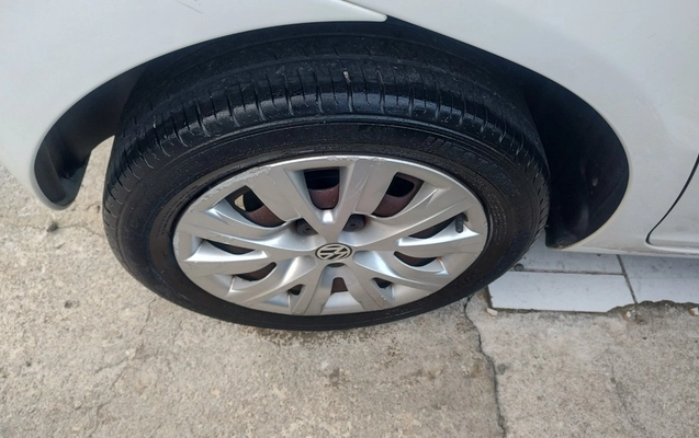 imagem-https://www.socarrao.com.br/sc-vehicle-images-prod/950936/1774196025825-SU1HXzIwMjYwMzE2XzE4MjI1NDI3MV9IRFIuanBn.jpg