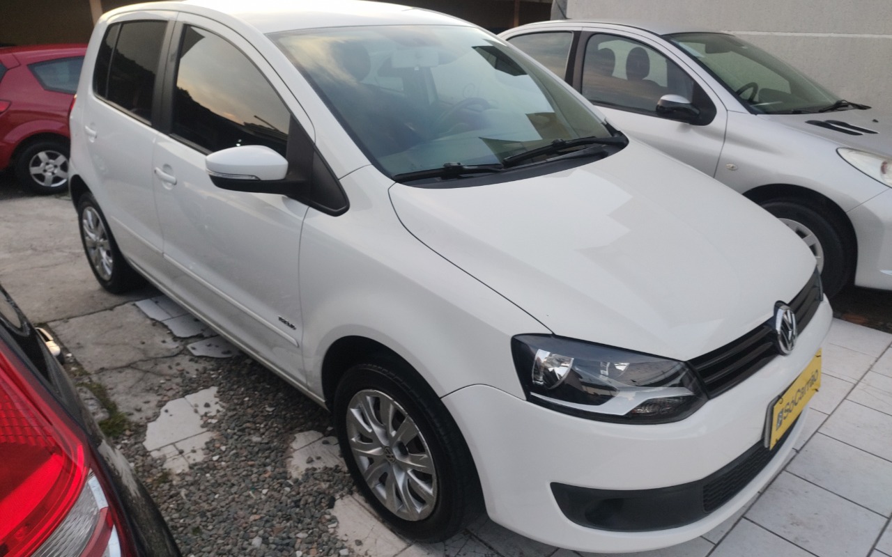 imagem-https://www.socarrao.com.br/sc-vehicle-images-prod/950936/1774196025961-SU1HXzIwMjYwMzE2XzE4MjIzMTQ0MC5qcGc.jpg
