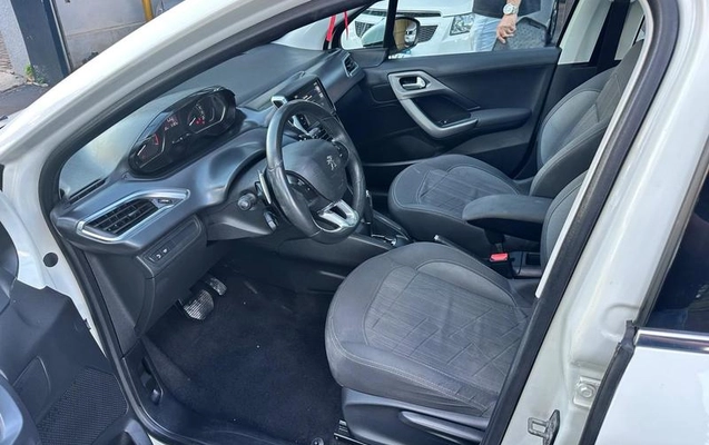 imagem-https://www.socarrao.com.br/sc-vehicle-images-prod/950938/1788359913007-7895213_11_B_e5d204a2be.jpeg