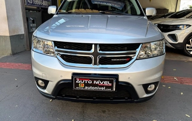 imagem-https://www.socarrao.com.br/sc-vehicle-images-prod/950965/1774210005219-640_480_dodge-journey-rt-3-6-aut-13-13-a9b849-3.jpg