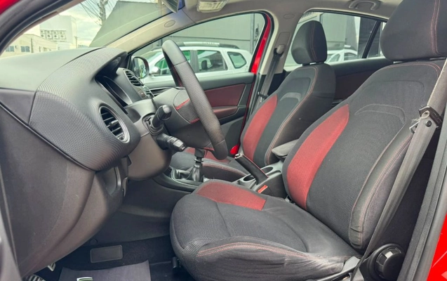 imagem-https://www.socarrao.com.br/sc-vehicle-images-prod/950993/1788016915273-gb-5e0fe28.jpg