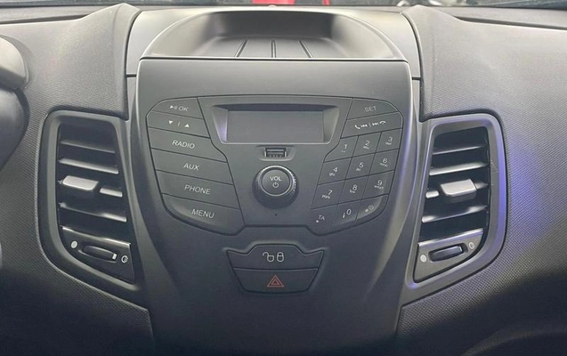imagem-https://www.socarrao.com.br/sc-vehicle-images-prod/951294/1789129811719-7641686_10_B_e053bec74d.jpeg