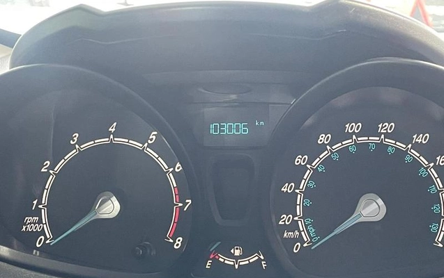 imagem-https://www.socarrao.com.br/sc-vehicle-images-prod/951294/1789129811721-7641686_9_B_9b7b7b2770.jpeg