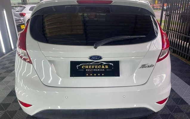 imagem-https://www.socarrao.com.br/sc-vehicle-images-prod/951294/1789129811730-7641686_20_B_078a31a265.jpeg