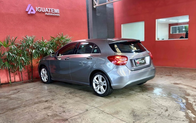 imagem-https://www.socarrao.com.br/sc-vehicle-images-prod/951361/1774268119234-1_062222.jpg