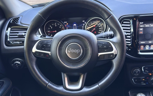 imagem-https://www.socarrao.com.br/sc-vehicle-images-prod/951400/1774268317867-4_043947.jpg