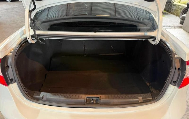 imagem-https://www.socarrao.com.br/sc-vehicle-images-prod/952188/1787839252715-7920460_9_B_af730dc9ba.jpeg