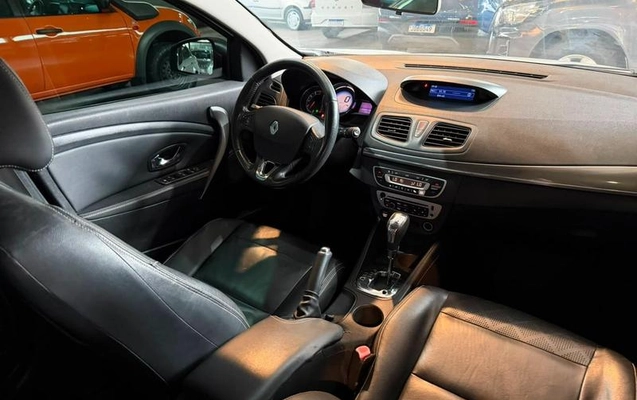 imagem-https://www.socarrao.com.br/sc-vehicle-images-prod/952188/1787839252717-7920460_0_B_a82443630a.jpeg