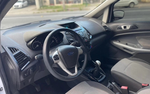 imagem-https://www.socarrao.com.br/sc-vehicle-images-prod/952348/1774273450393-87c79c22b14f4f6d9acb2373306ea734_1774273357795.jpeg