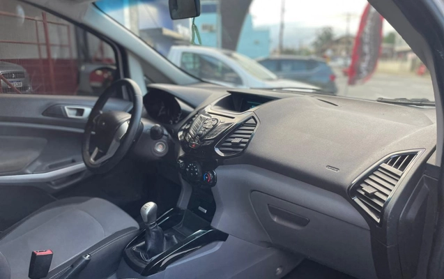 imagem-https://www.socarrao.com.br/sc-vehicle-images-prod/952348/1774273450395-854138dcaf164c738e4aa4139e0934fd_1774273358362.jpeg