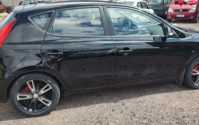imagem-https://www.socarrao.com.br/sc-vehicle-images-prod/952775/1774297102230-SU1HXzIwMjYwMzIzXzE0MDI1ODAzNV9IRFIuanBn.jpg