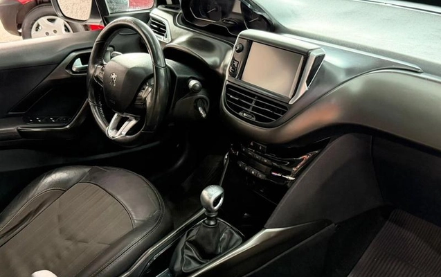 imagem-https://www.socarrao.com.br/sc-vehicle-images-prod/952841/1788556916544-7781045_6_B_d0ec48a23d.jpeg