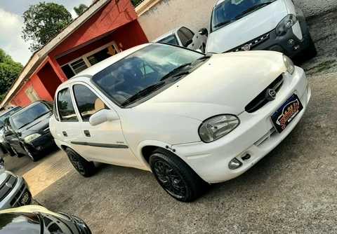 Chevrolet Corsa 2005 Branco — foto 1 de 3