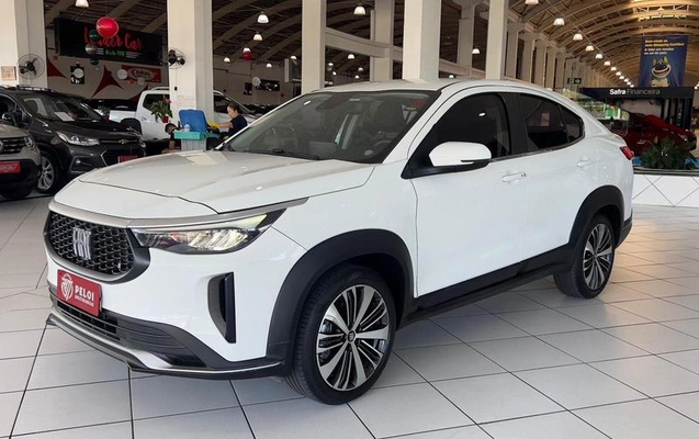 imagem-https://www.socarrao.com.br/sc-vehicle-images-prod/953356/1785769016744-7785211_23_B_01e8df4dc7.jpeg