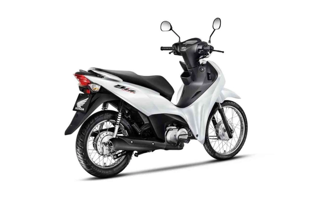 imagem-https://www.socarrao.com.br/sc-vehicle-images-prod/953526/1774292703550-app-photos-nP4MDCHhb0SWLSTrxoN6phbY2YEbudBY.jpg