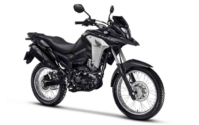 imagem-https://www.socarrao.com.br/sc-vehicle-images-prod/953538/1789152919821-app-photos-RpD9sfyVNLL4WNe8g3g16LsYtkOSxnmp.jpg