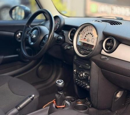 imagem-https://www.socarrao.com.br/sc-vehicle-images-prod/953561/1789400068726-7889909_9_B_1a263522f7.jpeg