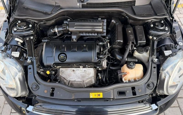 imagem-https://www.socarrao.com.br/sc-vehicle-images-prod/953561/1789400068733-7889909_15_B_12d683505f.jpeg