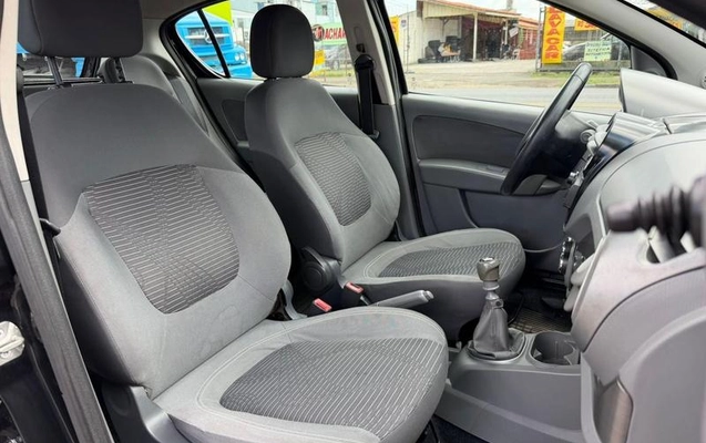 imagem-https://www.socarrao.com.br/sc-vehicle-images-prod/953709/1774295665188-7855416_6_B_84f3795db9.jpeg