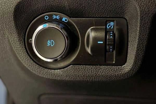 imagem-https://www.socarrao.com.br/sc-vehicle-images-prod/953777/1784740664512-7756021_15_B_500d4bada6.jpeg