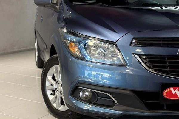 imagem-https://www.socarrao.com.br/sc-vehicle-images-prod/953777/1784740664523-7756021_1_B_ef4d210cc7.jpeg