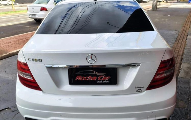 imagem-https://www.socarrao.com.br/sc-vehicle-images-prod/954136/1789569606043-7923765_3_B_e7f11e967b.jpeg