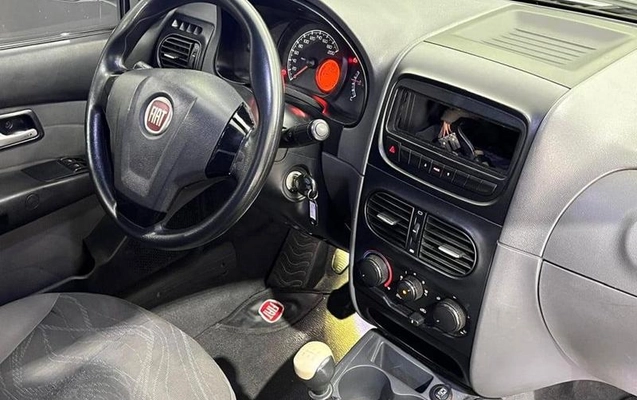 imagem-https://www.socarrao.com.br/sc-vehicle-images-prod/954144/1788277218811-7916707_9_B_1ea0445905.jpeg