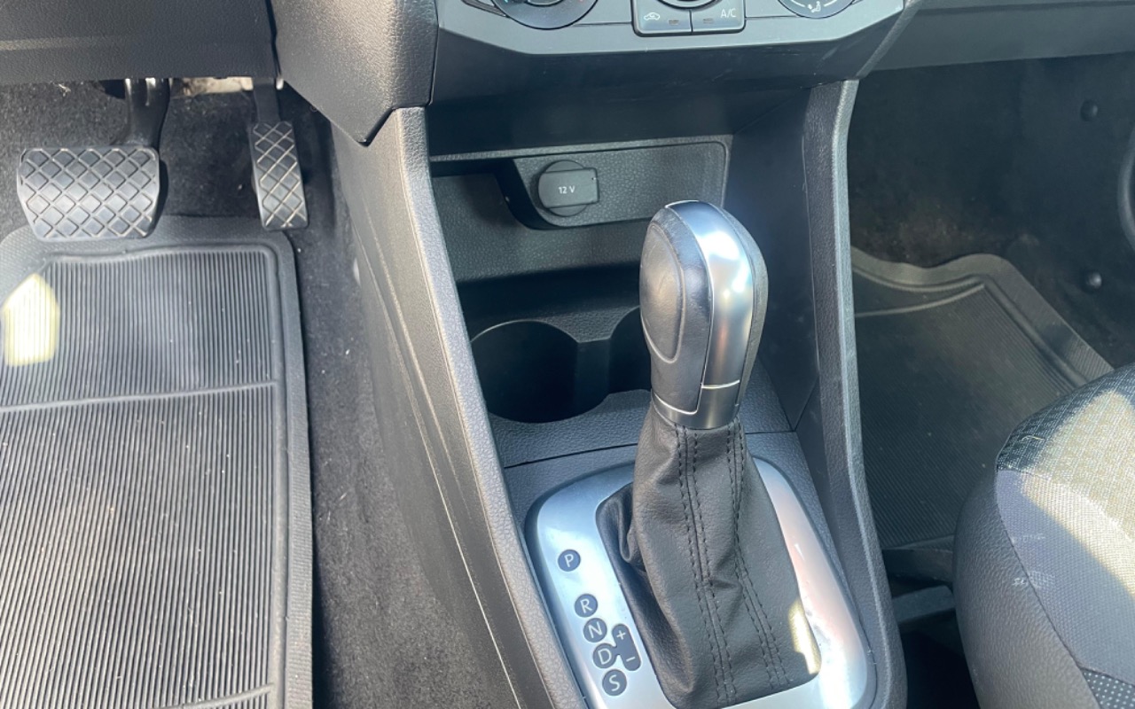 imagem-https://www.socarrao.com.br/sc-vehicle-images-prod/954666/1774354826427-MzhDRDlBRkItNEYzNi00OEFFLTlENDUtMTQyMTA0MDc0NjJDLmpwZWc.jpeg