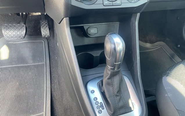 imagem-https://www.socarrao.com.br/sc-vehicle-images-prod/954666/1774354826427-MzhDRDlBRkItNEYzNi00OEFFLTlENDUtMTQyMTA0MDc0NjJDLmpwZWc.jpeg