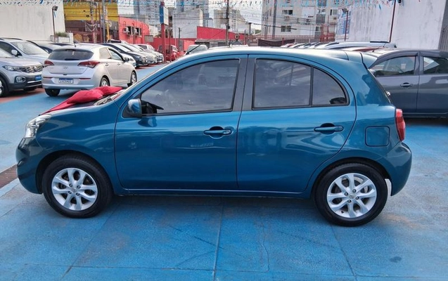imagem-https://www.socarrao.com.br/sc-vehicle-images-prod/955769/1789650730087-7914443_4_B_f81f79e1ba.jpeg