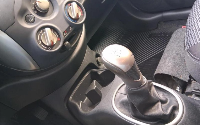 imagem-https://www.socarrao.com.br/sc-vehicle-images-prod/955769/1789650730110-7914443_17_B_bc77db398d.jpeg