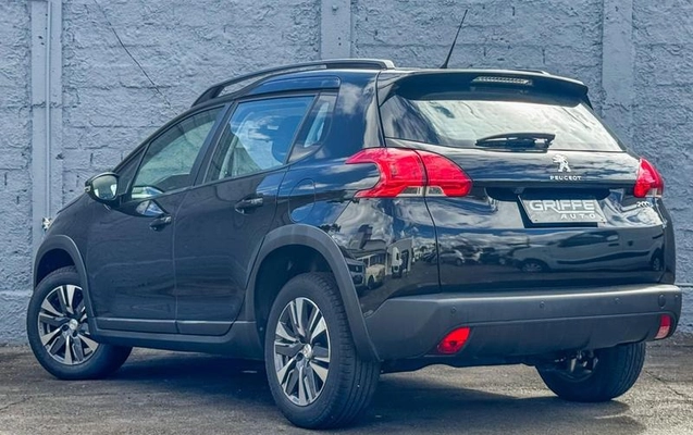 imagem-https://www.socarrao.com.br/sc-vehicle-images-prod/955811/1789483903359-7777752_5_B_3a972d686c.jpeg