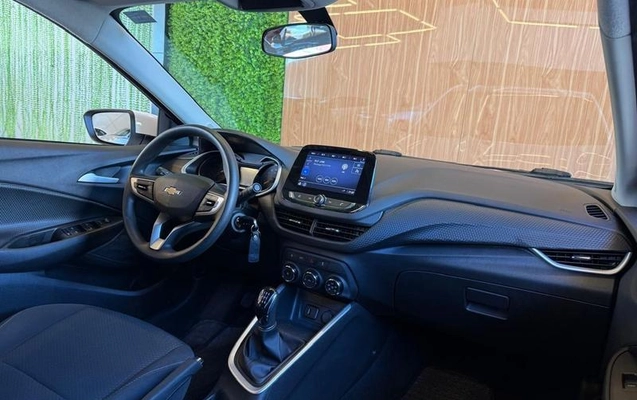 imagem-https://www.socarrao.com.br/sc-vehicle-images-prod/955935/1788960265106-7915081_1_B_4d40f5601c.jpeg