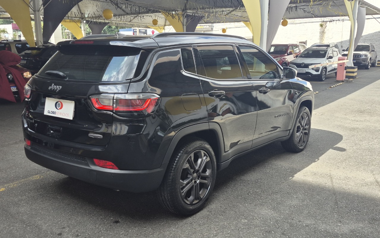 imagem-https://www.socarrao.com.br/sc-vehicle-images-prod/955949/1774369243021-MjgxODM5NEMtNDg1MC00NDQxLUEzMjktOUMzRjcyNzJCNkY5LmpwZWc.jpeg