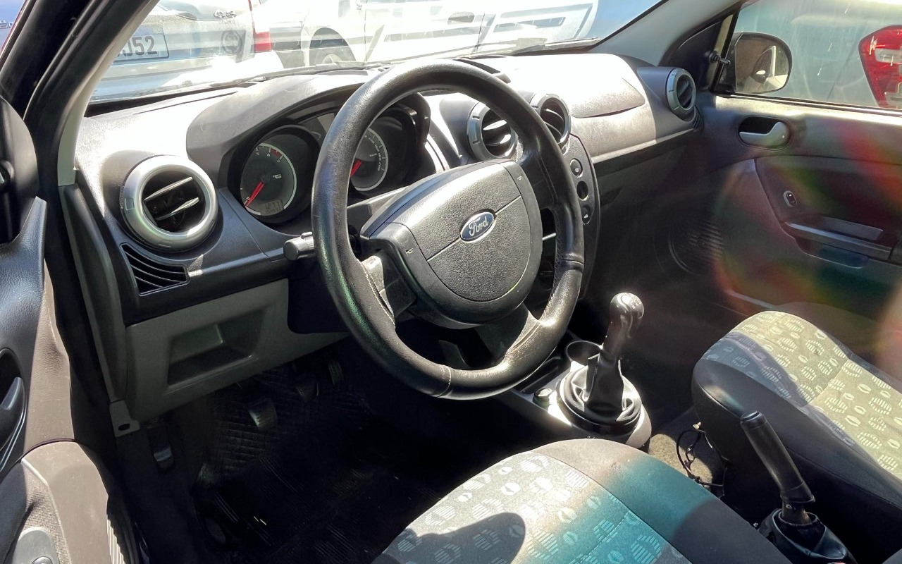 imagem-https://www.socarrao.com.br/sc-vehicle-images-prod/956478/1774379075026-ZmJiNTc2ZTEtM2ZmMi00ODI3LTk5ZjEtZDVlZTcxNTlmODhkLmpwZw.jpg